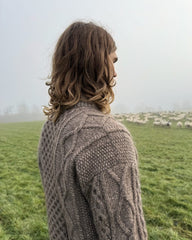 Mand iført brunmeleret Dagmar Zipper Sweater Man