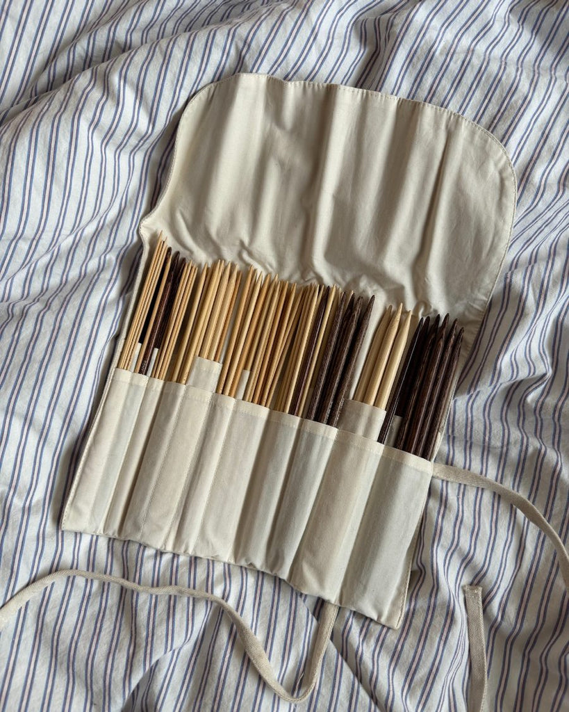 Knitter's Needle Case pindeetui til strømpepinde