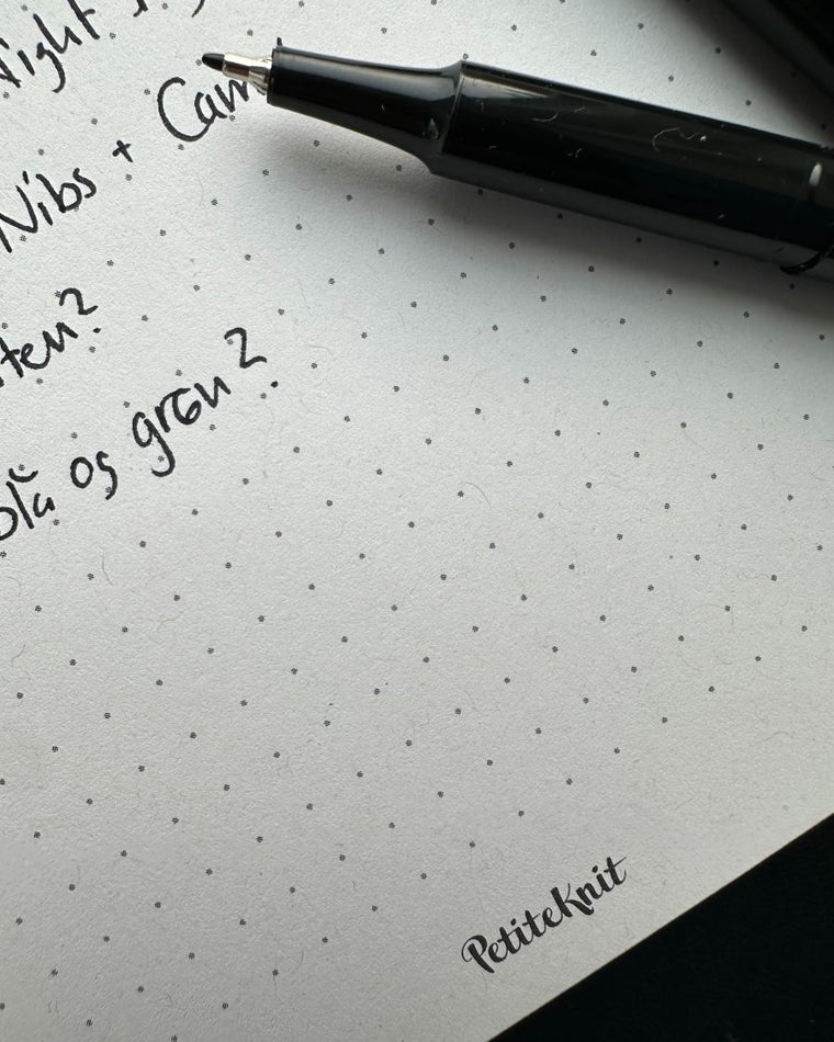 A5 hvid Petiteknit notesblok med bullets