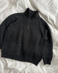 Koksgrå Zipper Sweater Light på dyne